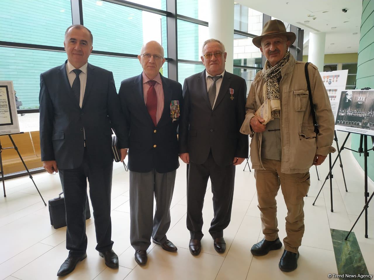 В Университете АДА прошла выставка и торжественная презентация книги "Ахмедия Джабраилов 100" (ФОТО)