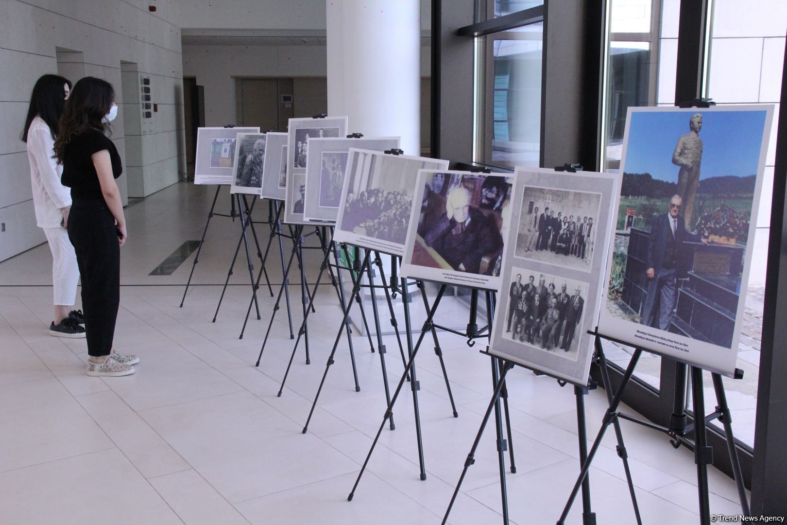 В Университете АДА прошла выставка и торжественная презентация книги "Ахмедия Джабраилов 100" (ФОТО)