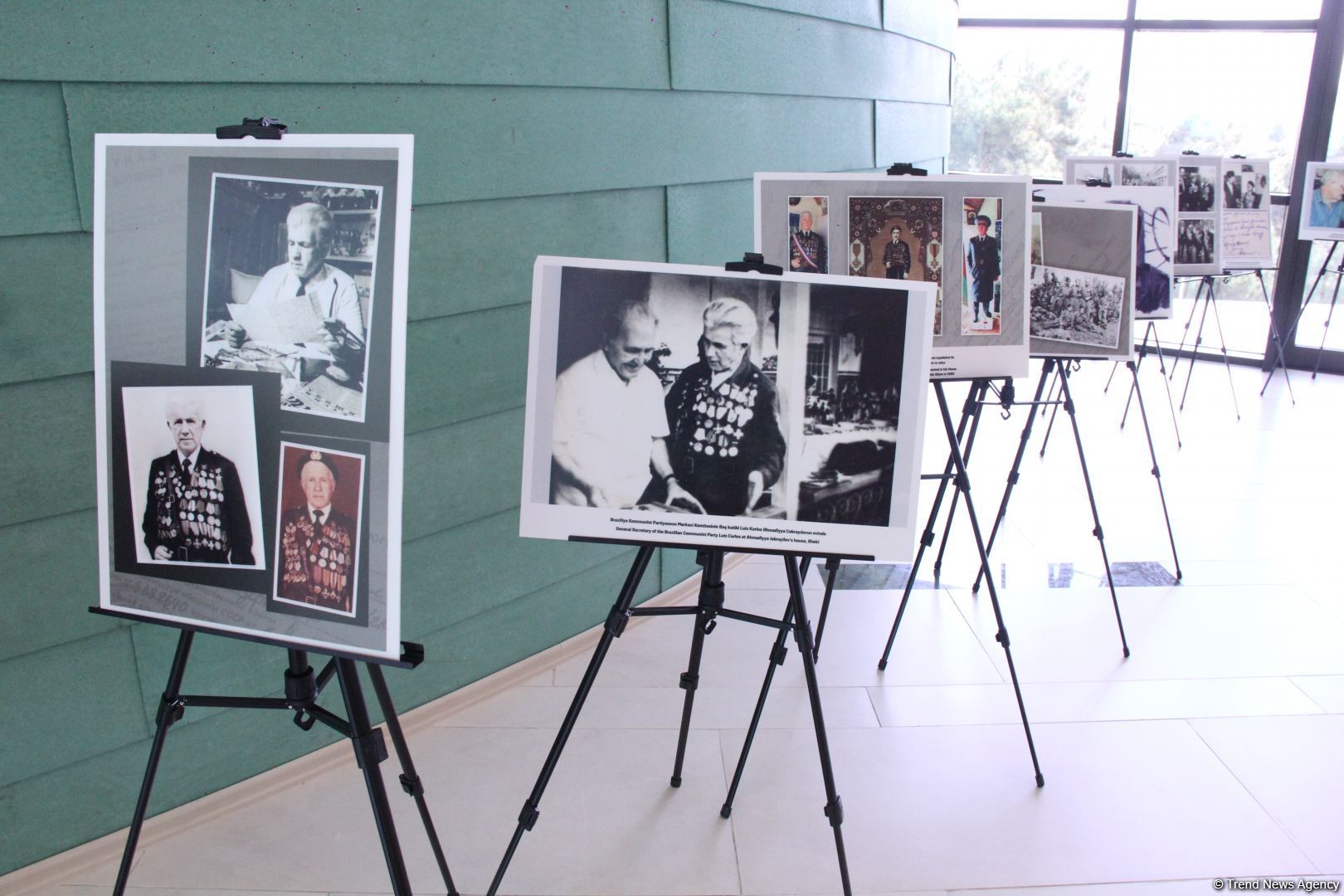 В Университете АДА прошла выставка и торжественная презентация книги "Ахмедия Джабраилов 100" (ФОТО)