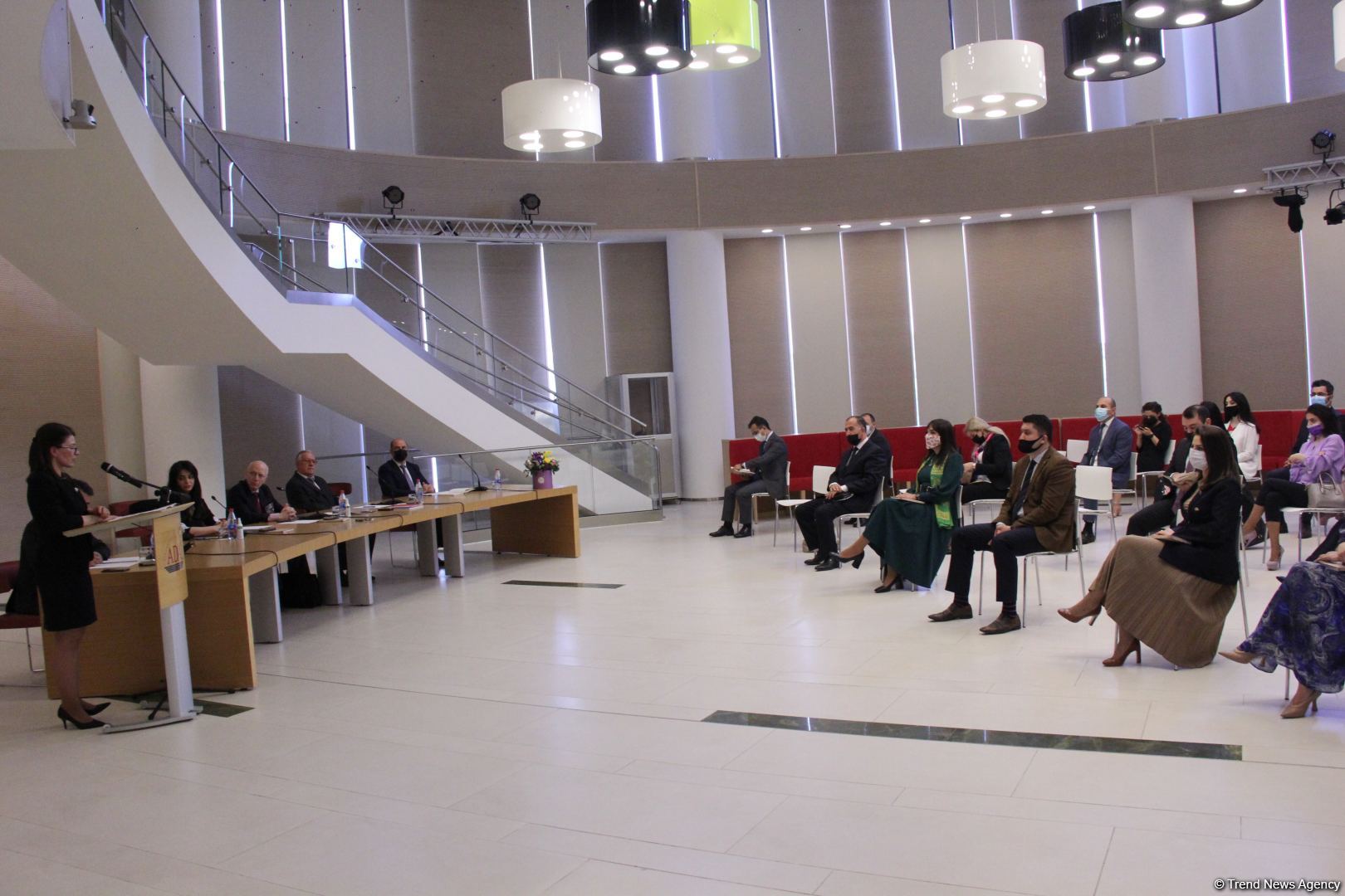 В Университете АДА прошла выставка и торжественная презентация книги "Ахмедия Джабраилов 100" (ФОТО)