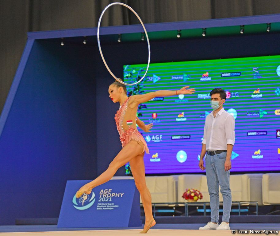 В Баку стартовал первый день соревнований Кубка мира по художественной гимнастике (ФОТО)