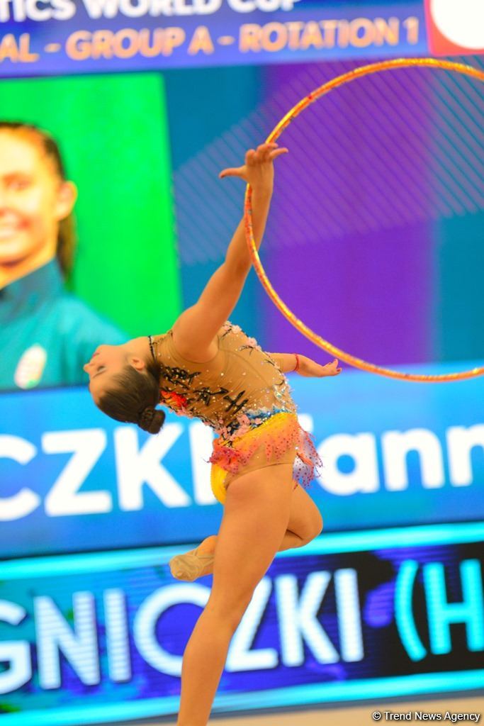 В Баку стартовал первый день соревнований Кубка мира по художественной гимнастике (ФОТО)