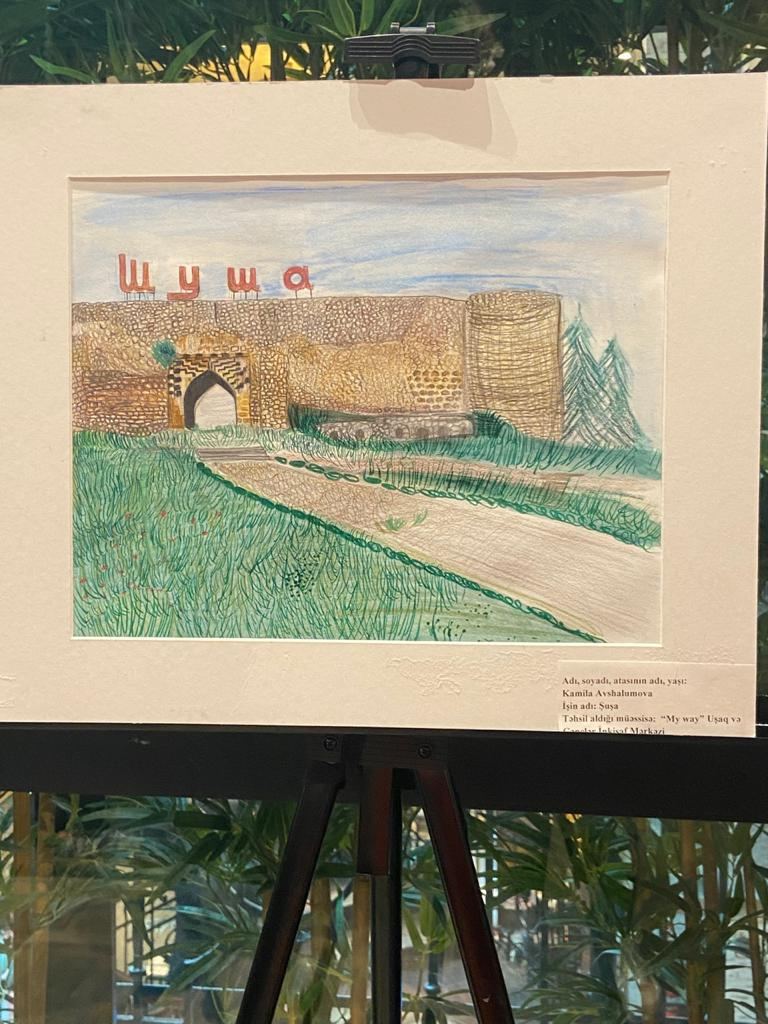 Представлены произведения граждан США "Шуша, ты свободна!" (ФОТО)