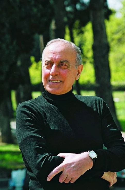 Первый вице-президент Мехрибан Алиева: Гейдара Алиева нет с нами, но живут его идеи, осуществляются его замыслы