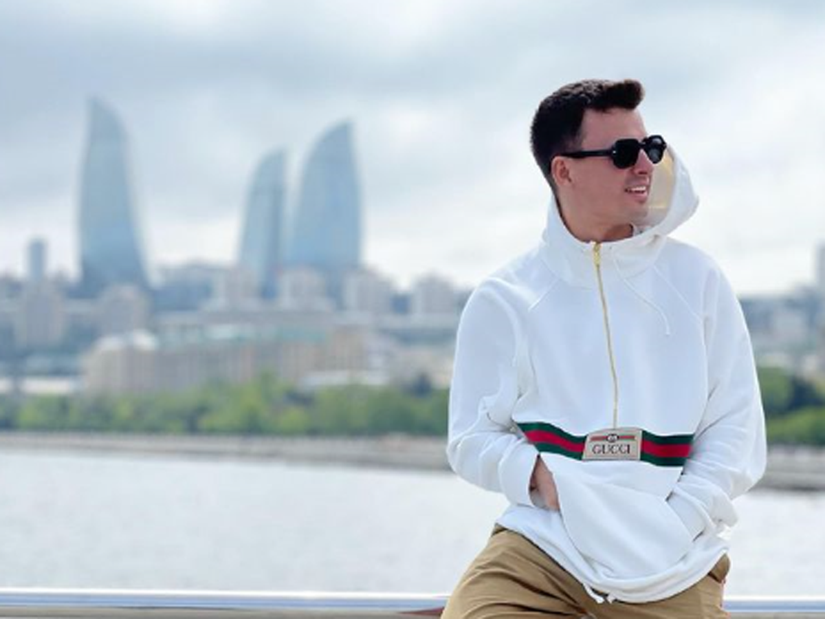 Слов не хватит, чтобы рассказать о великолепии Баку и его жителях – полуфиналист шоу "Маска" Кирилл Туриченко