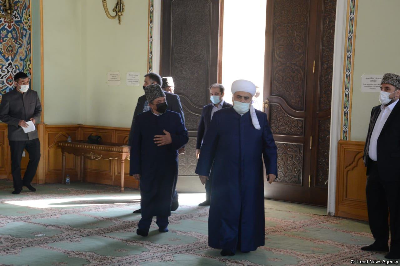 В мечети Тезепир в Баку совершен праздничный намаз (ФОТО)