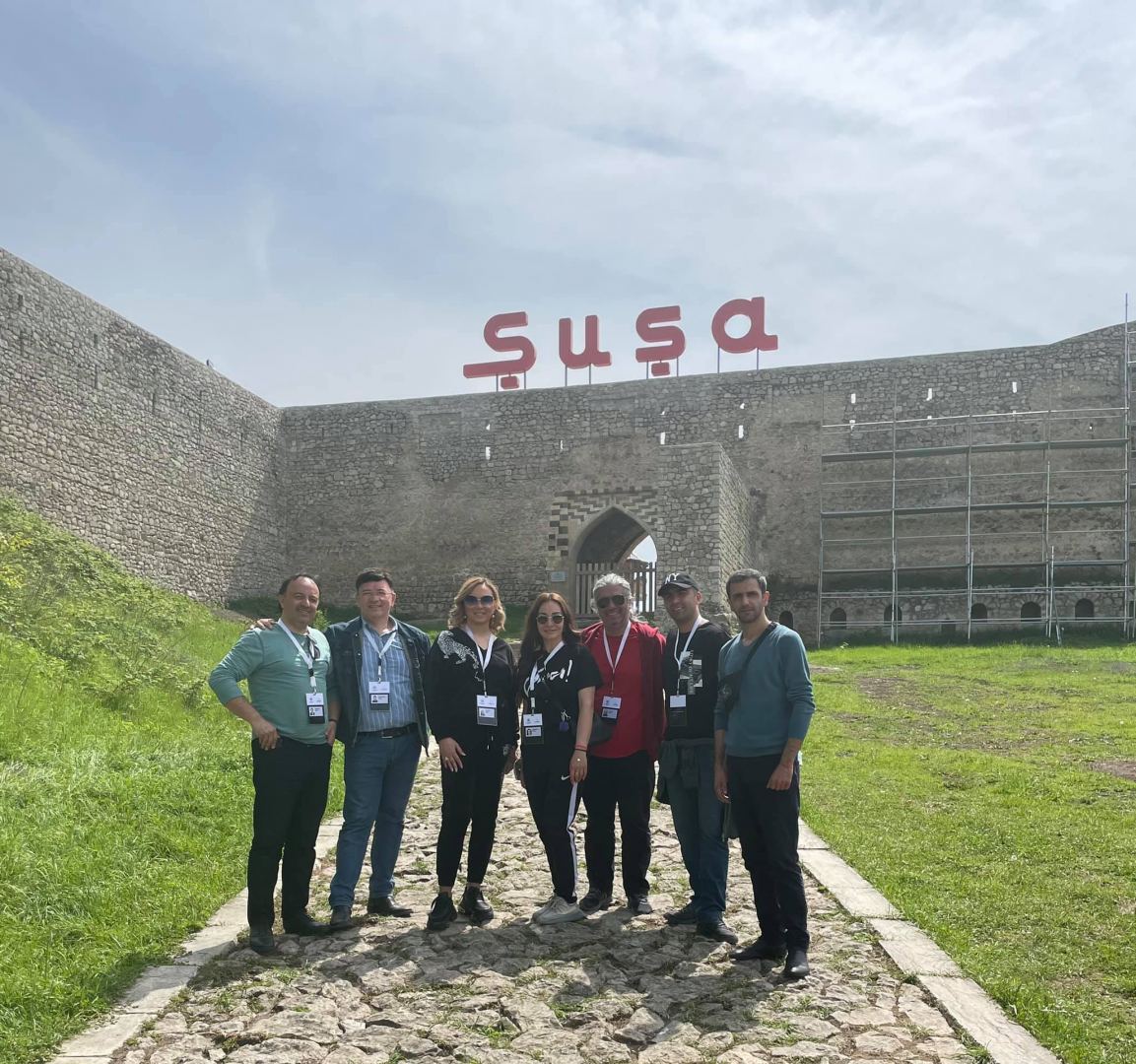 Летала на Джыдыр дюзю, как птица, а вокруг кружили бабочки - заслуженная артистка, танцовщица Этери Джафарова (ВИДЕО, ФОТО)