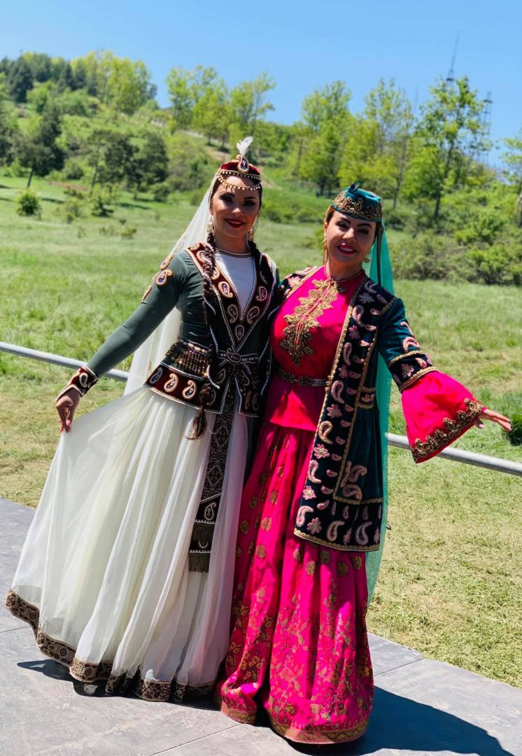 Летала на Джыдыр дюзю, как птица, а вокруг кружили бабочки - заслуженная артистка, танцовщица Этери Джафарова (ВИДЕО, ФОТО)