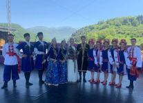 Летала на Джыдыр дюзю, как птица, а вокруг кружили бабочки - заслуженная артистка, танцовщица Этери Джафарова (ВИДЕО, ФОТО)