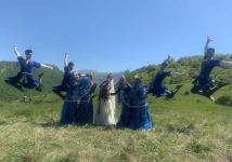 Летала на Джыдыр дюзю, как птица, а вокруг кружили бабочки - заслуженная артистка, танцовщица Этери Джафарова (ВИДЕО, ФОТО)