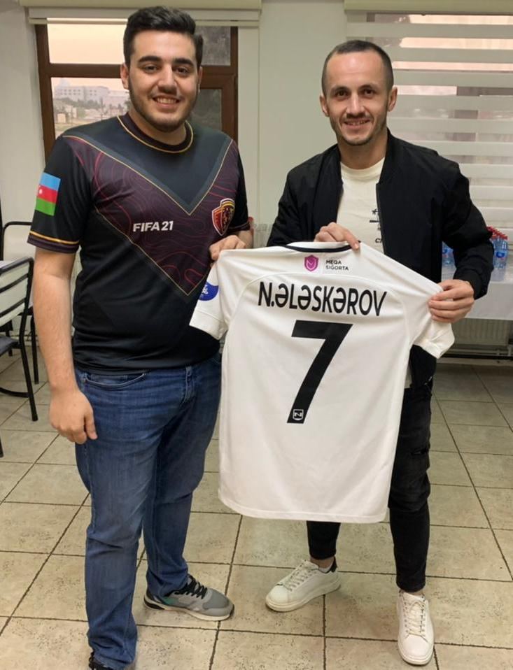 Впервые в истории азербайджанского спорта болельщик стал личным гостем футбольной команды (ВИДЕО, ФОТО)