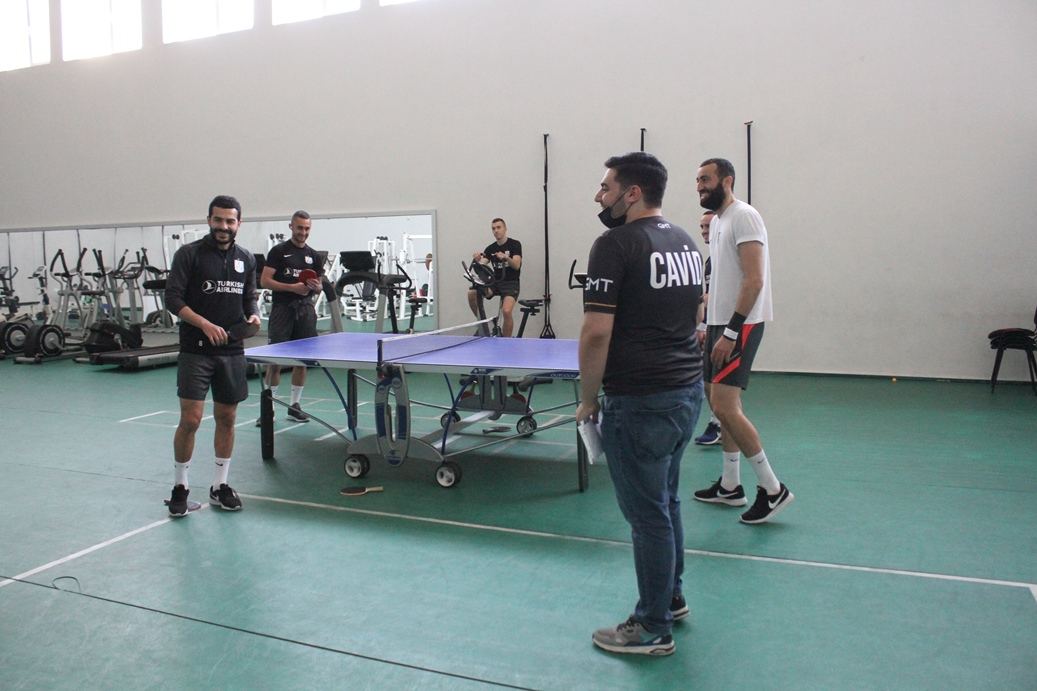 Впервые в истории азербайджанского спорта болельщик стал личным гостем футбольной команды (ВИДЕО, ФОТО)