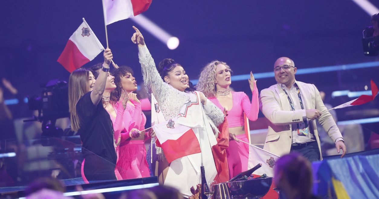 Взрыв эмоций финалистов "Евровидения-2021" после напряженного ожидания (ФОТО)