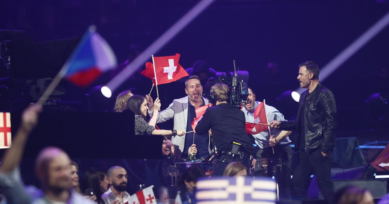 Взрыв эмоций финалистов "Евровидения-2021" после напряженного ожидания (ФОТО)