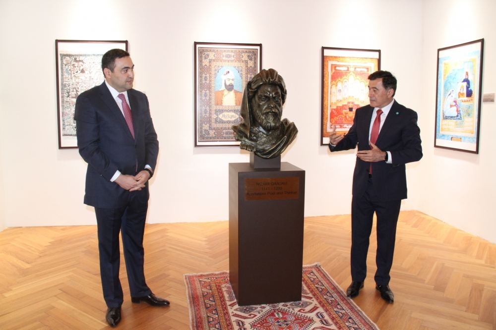 При поддержке Фонда Гейдара Алиева в Пекине состоялось мероприятие «Низами Гянджеви – поэт всего человечества» (ФОТО)