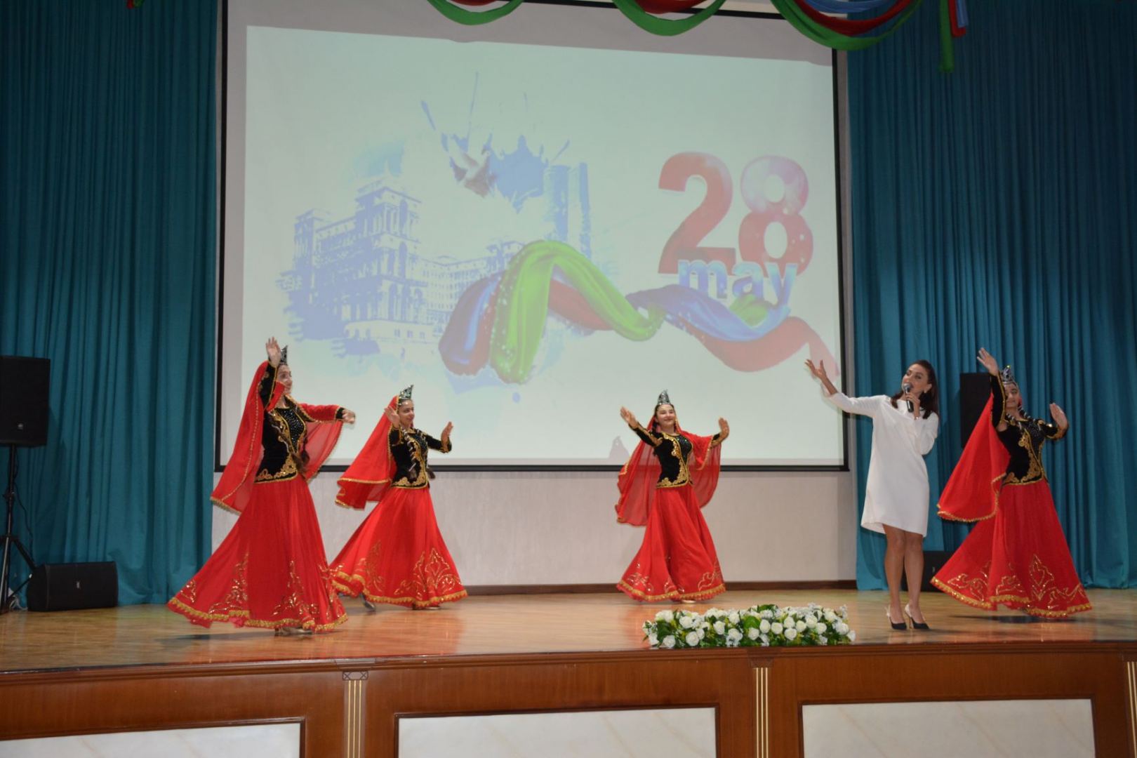 В Азербайджанском высшем военном училище имени Гейдара Алиева прошел концерт в честь Дня Республики (ФОТО)