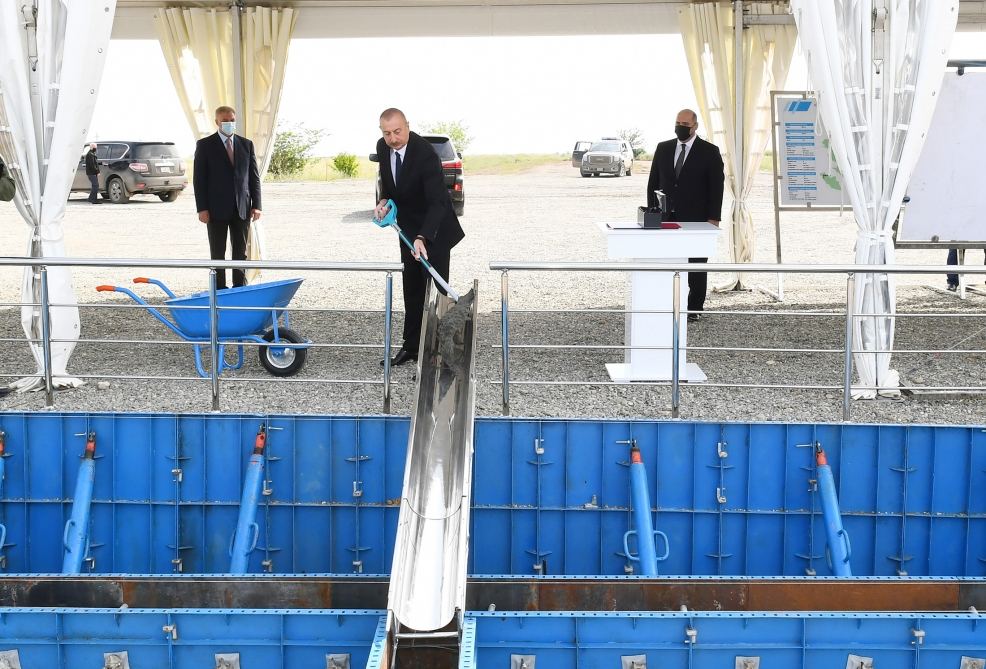 Президент Ильхам Алиев принял участие в церемонии закладки фундамента Агдамского промышленного парка (ФОТО) (Версия 2)