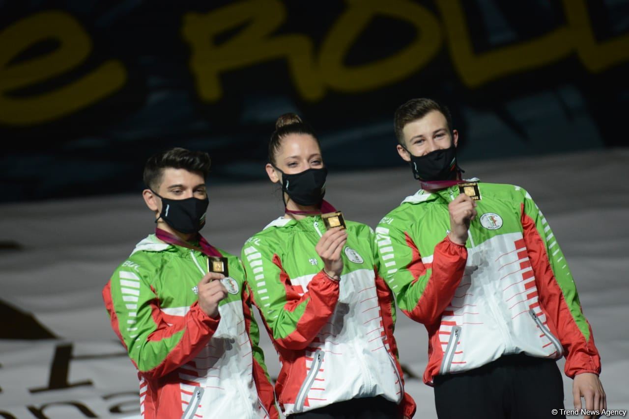 В Баку состоялась церемония награждения победителей ЧМ по аэробике среди трио и в индивидуальной программе у женщин (ФОТО)