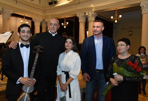 В Киеве прошел грандиозный концерт "Диалог дружбы: Украина – Азербайджан"  (ФОТО)