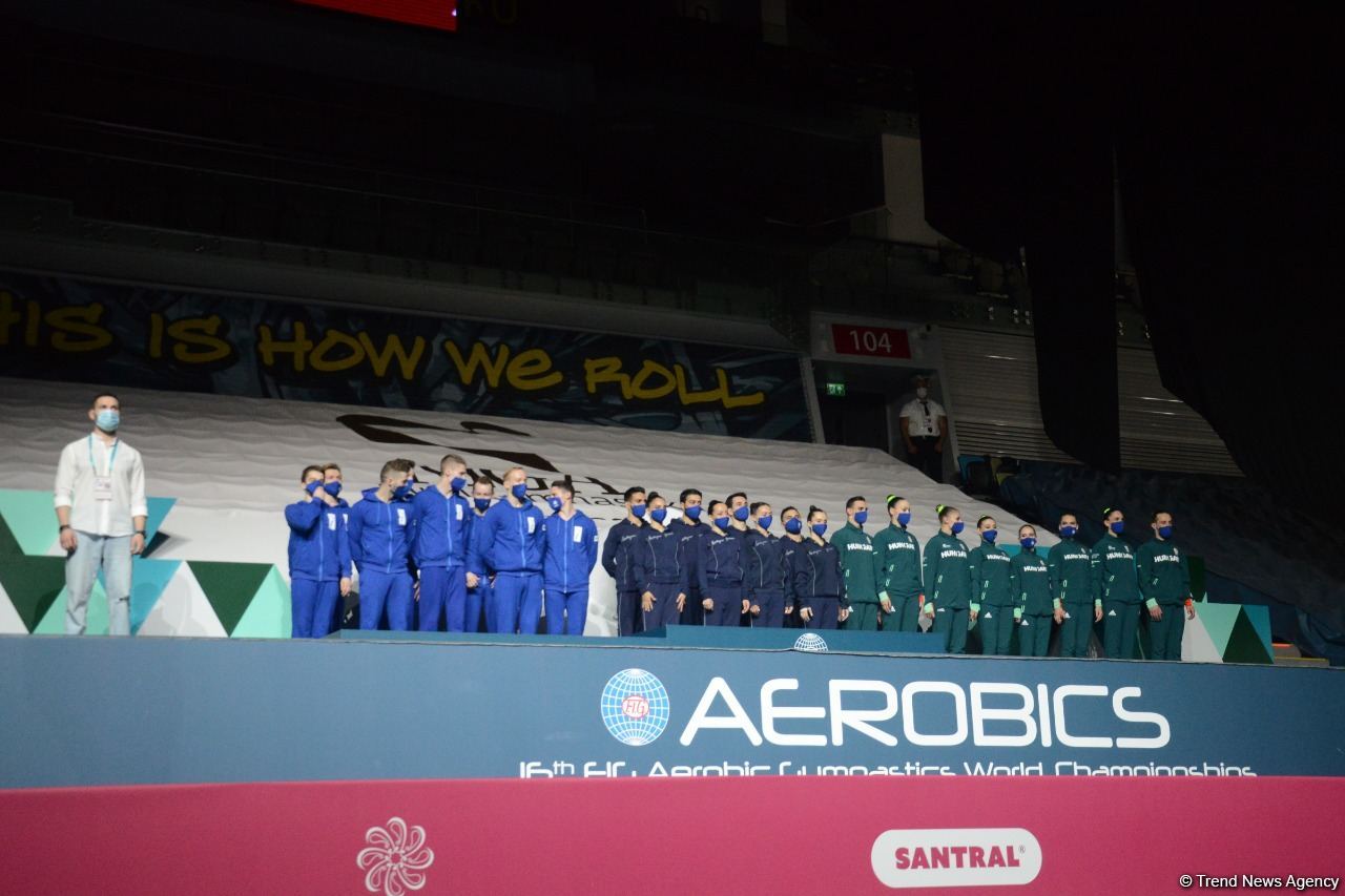 В Баку состоялась церемония награждения победителей ЧМ по аэробной гимнастике среди групп и в программе аэродэнс (ФОТО)