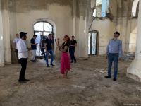 Зарубежные блогеры посетили Агдамскую мечеть (ФОТО)