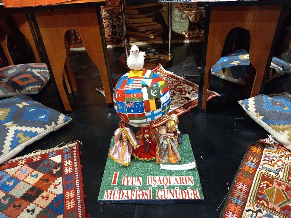 Агдамская мечеть, Худаферинский мост, Шекинский караван-сарай, мавзолеи Низами и Момине-Хатун… - и все это создано умелыми руками (ФОТО)