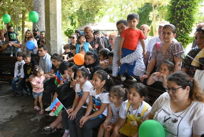 В Парке офицеров прошла концертная программа для детей из семей шехидов (ВИДЕО, ФОТО)