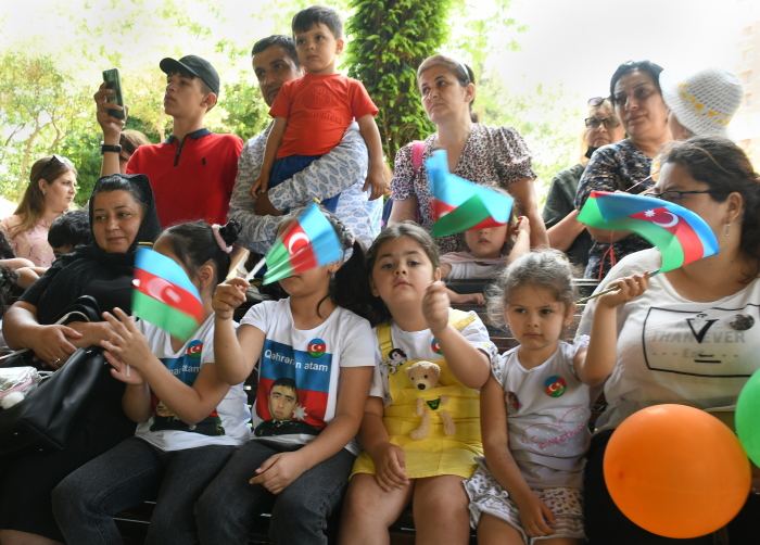 В Парке офицеров прошла концертная программа для детей из семей шехидов (ВИДЕО, ФОТО)