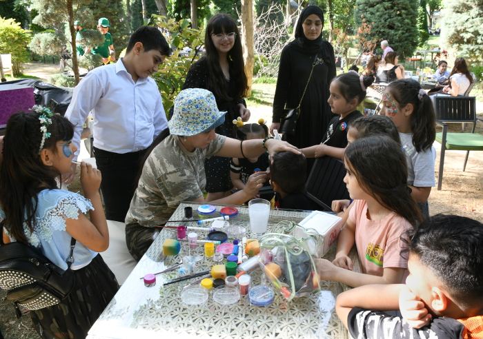 В Парке офицеров прошла концертная программа для детей из семей шехидов (ВИДЕО, ФОТО)