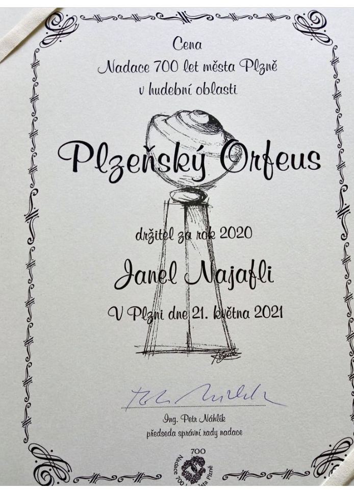 19-летней азербайджанской скрипачке вручен чешский "Оскар" (ФОТО)