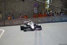 В Баку стартовали свободные заезды Гран-при Азербайджана Формулы-1 (ФОТО)