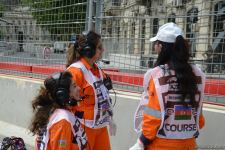 В Баку стартовали свободные заезды Гран-при Азербайджана Формулы-1 (ФОТО)