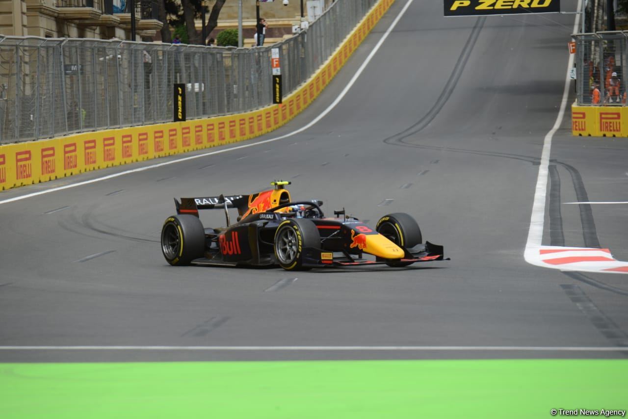 Состоялась основная гонка "Формулы 2"