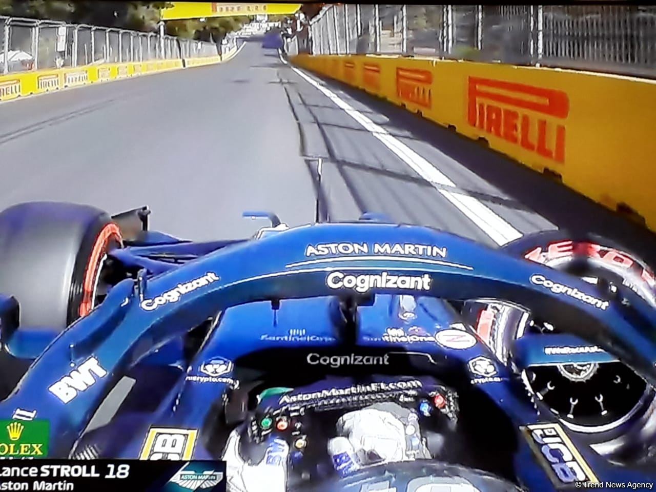 Первая авария в квалификации на Гран-при Азербайджана "Формулы 1" (ФОТО)