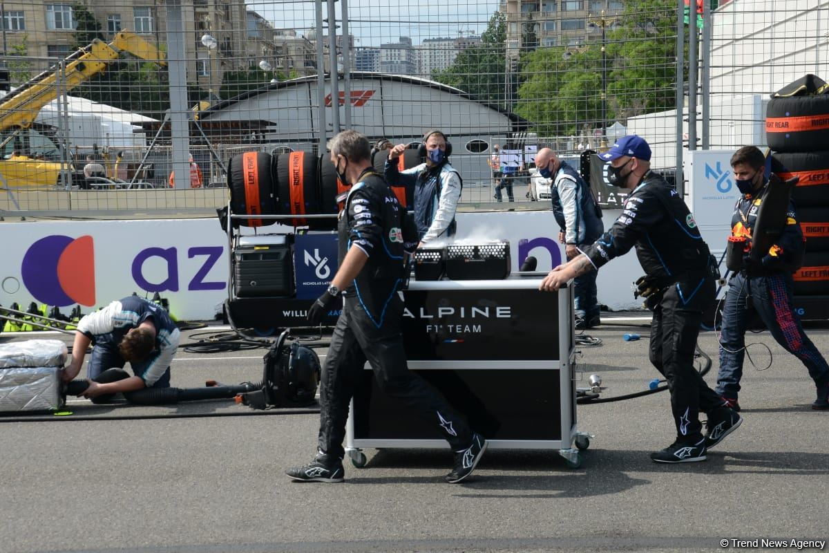 На Гран-при Азербайджана Формулы-1 прошла церемония исполнения государственного гимна (ФОТО/ВИДЕО)