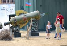 Посетителям Парка военных трофеев в Баку демонстрируется мощь азербайджанской армии (ФОТОРЕПОРТАЖ)