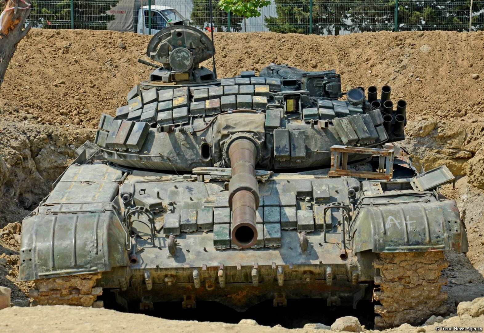 Посетителям Парка военных трофеев в Баку демонстрируется мощь азербайджанской армии (ФОТОРЕПОРТАЖ)