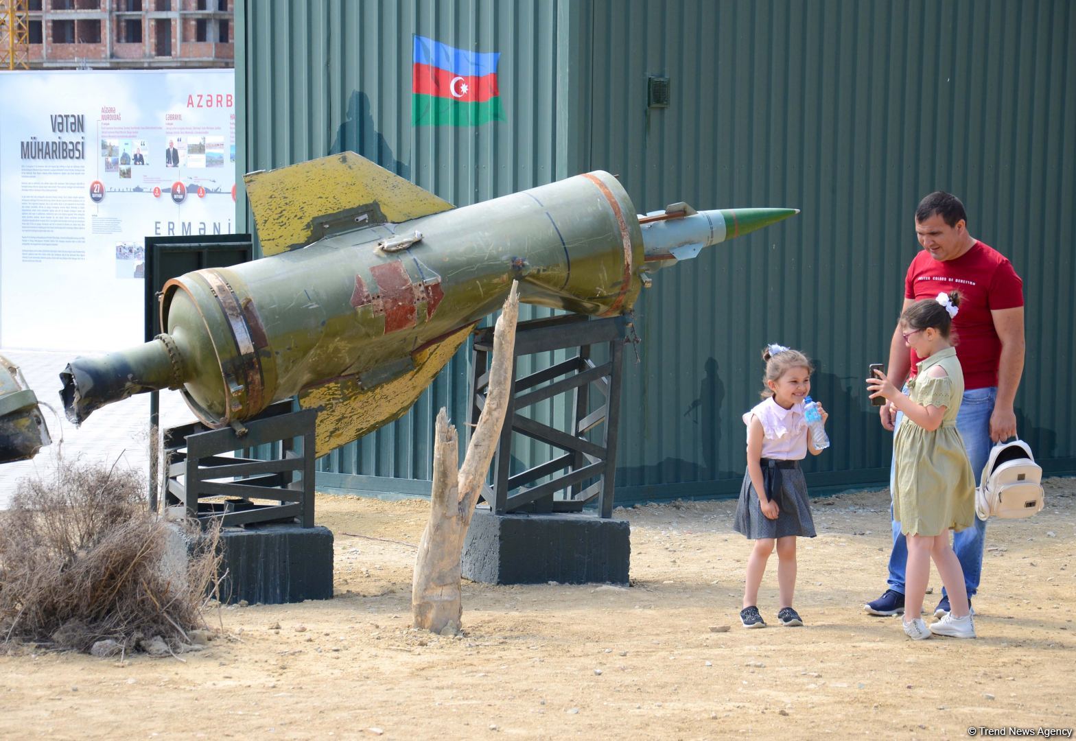 Посетителям Парка военных трофеев в Баку демонстрируется мощь азербайджанской армии (ФОТОРЕПОРТАЖ)