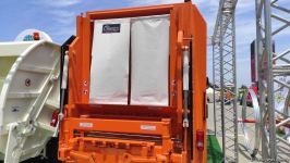 В Азербайджане впервые начато производство двух видов мусоровозов (ФОТО)