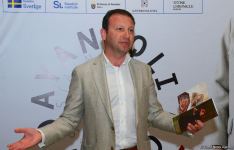 В Баку представлена оригинальная экспозиция устойчивой моды - будущее текстиля (ФОТО)