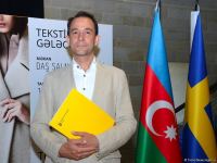 В Баку представлена оригинальная экспозиция устойчивой моды - будущее текстиля (ФОТО)