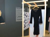 В Баку представлена оригинальная экспозиция устойчивой моды - будущее текстиля (ФОТО)
