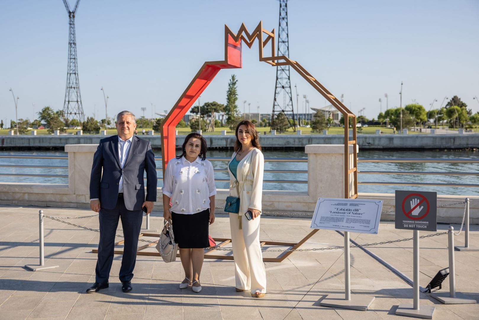 На Бакинском приморском бульваре открылась выставка Reduce, Reuse, Recycle, Respect издательского дома NARGIS (ФОТО/ВИДЕО)