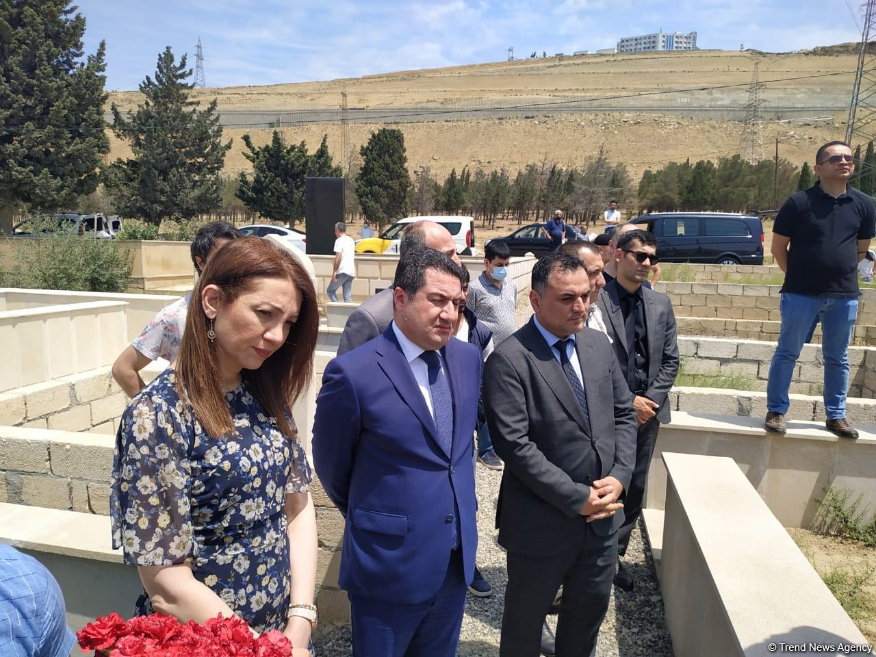 В Баку прошли похороны народного артиста Рамиза Азизбейли (ФОТО)