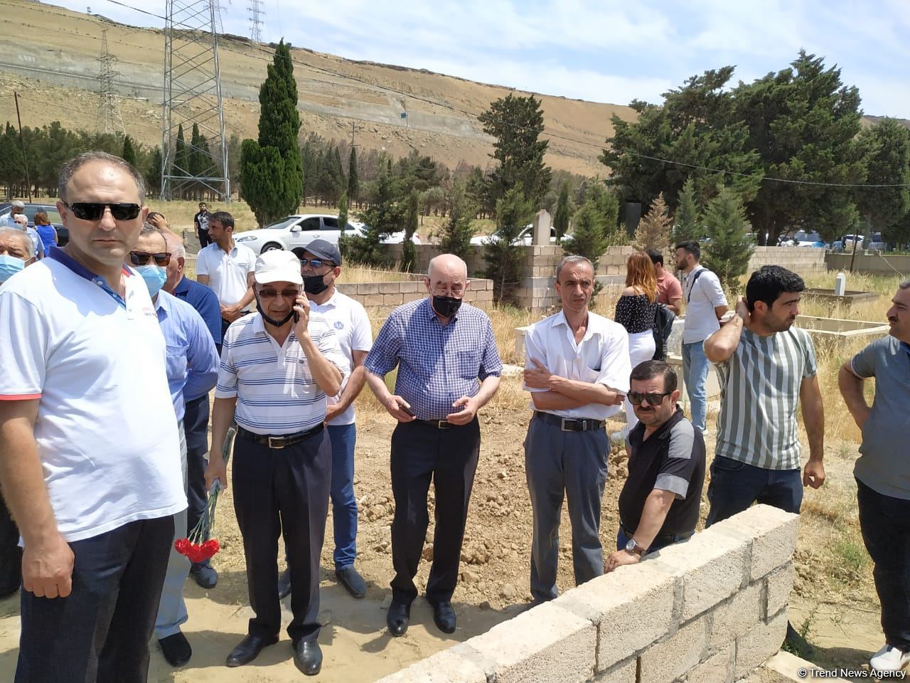 В Баку прошли похороны народного артиста Рамиза Азизбейли (ФОТО)