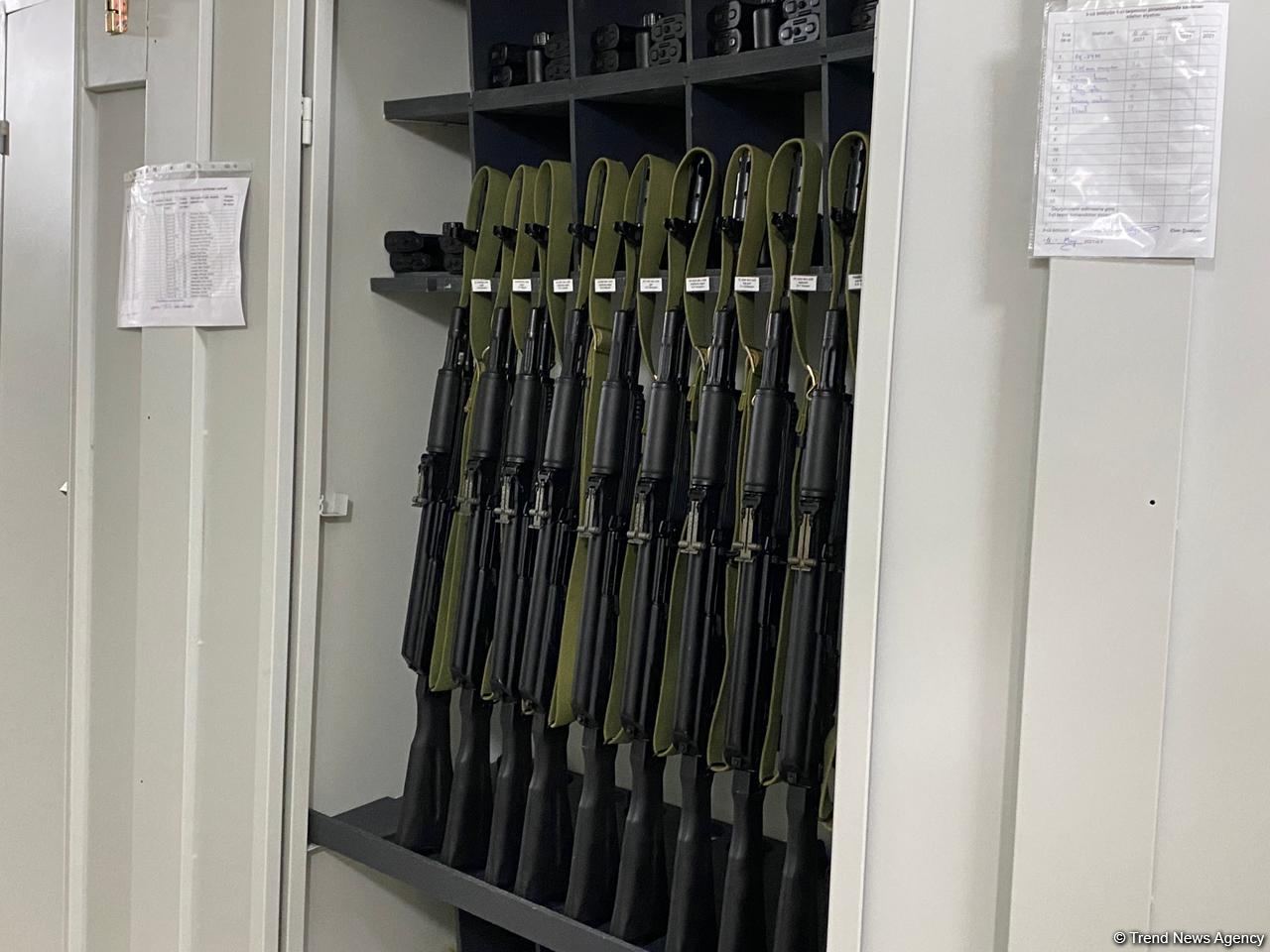 Организован медиа-тур в воинские части модульного типа на освобожденных территориях Азербайджана (ФОТО)