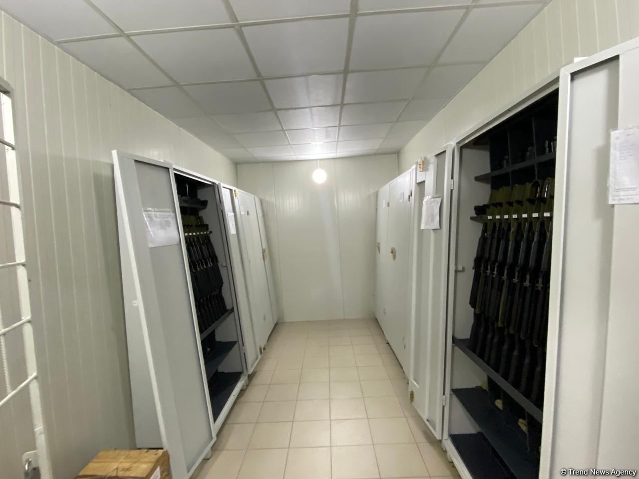 Организован медиа-тур в воинские части модульного типа на освобожденных территориях Азербайджана (ФОТО)