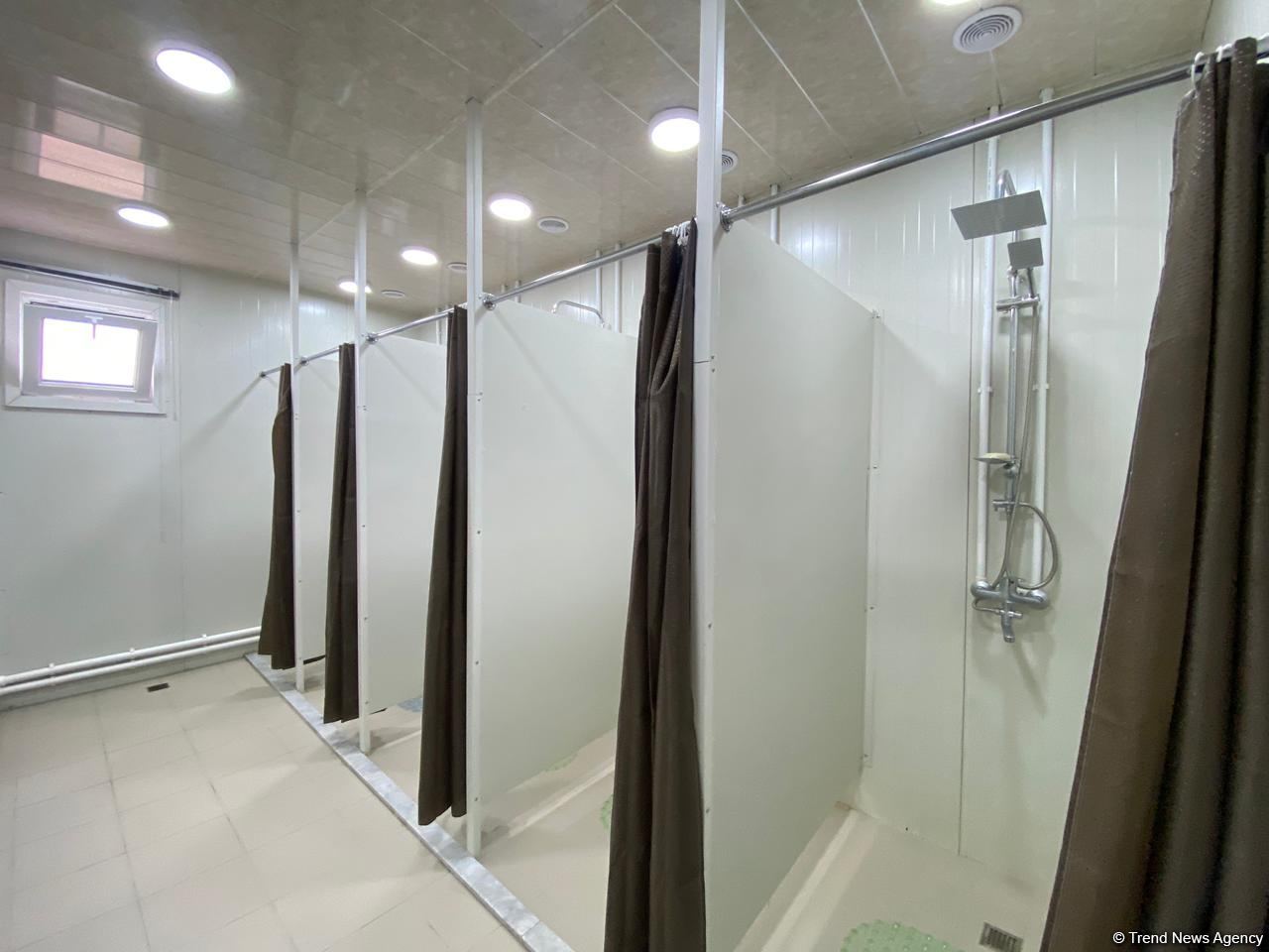 Организован медиа-тур в воинские части модульного типа на освобожденных территориях Азербайджана (ФОТО)