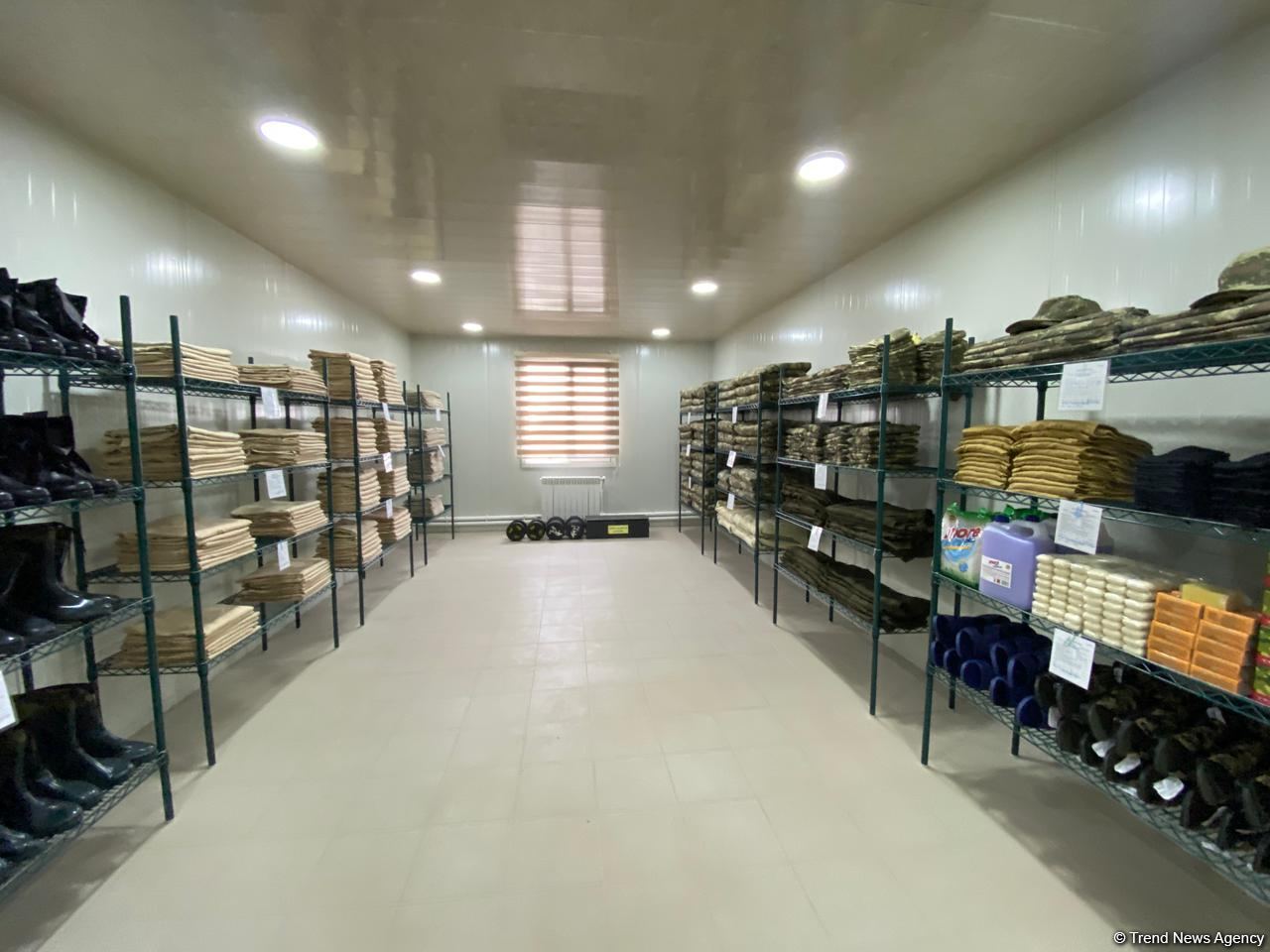 Организован медиа-тур в воинские части модульного типа на освобожденных территориях Азербайджана (ФОТО)