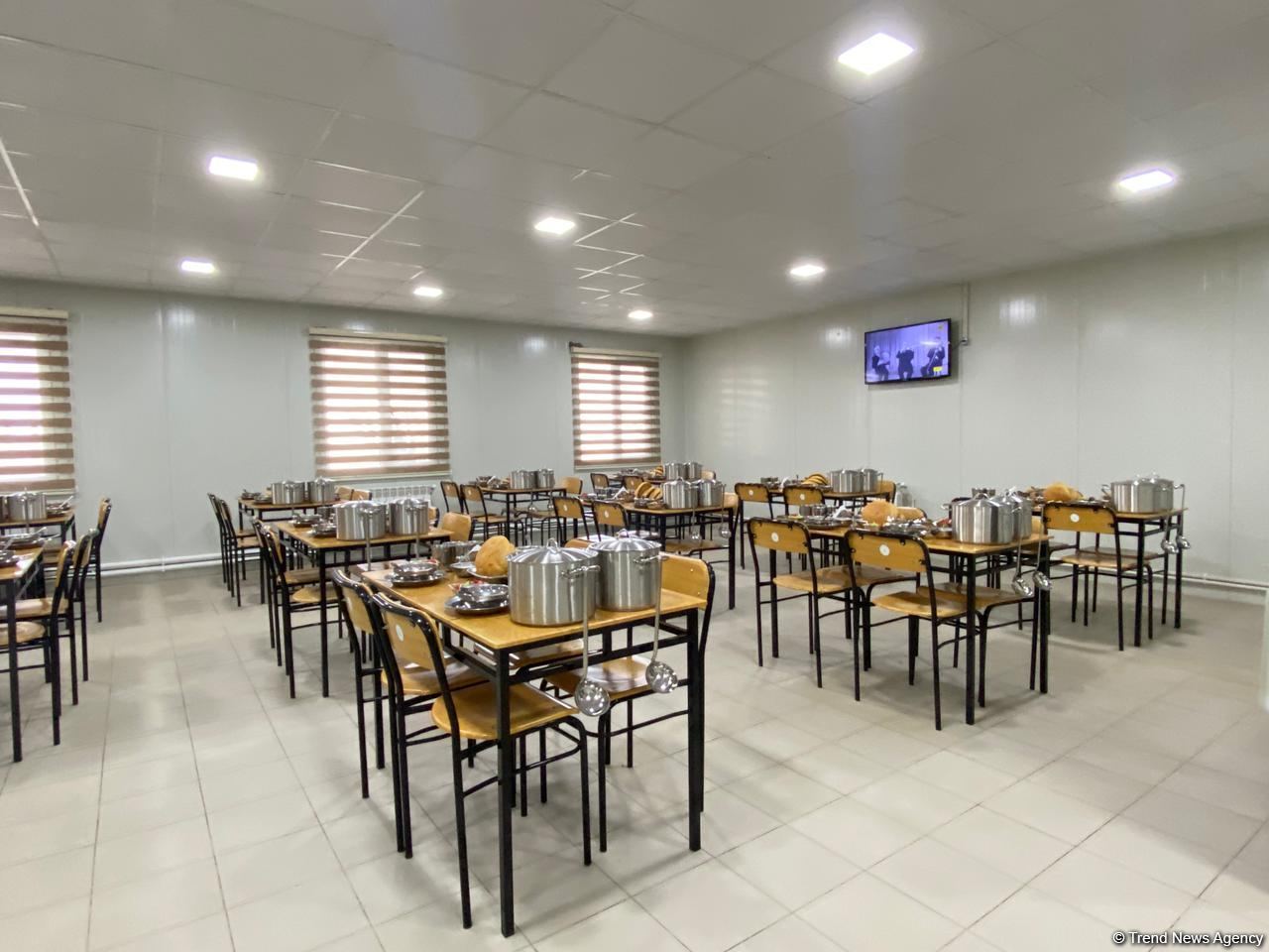 Организован медиа-тур в воинские части модульного типа на освобожденных территориях Азербайджана (ФОТО)